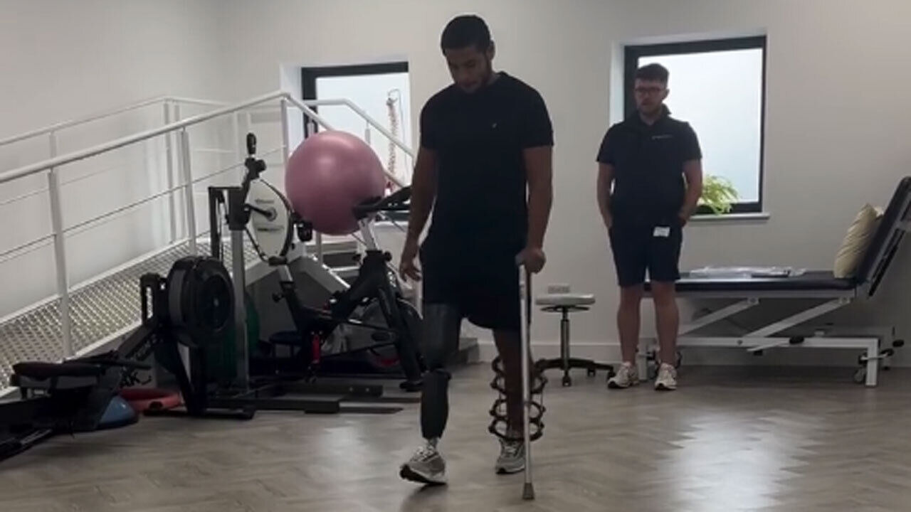  Jordan Chiedozie ficou sem a perna direita