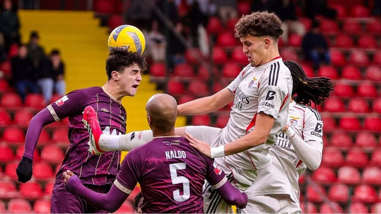 Partida entre Leixões e Benfica B em Matosinhos termina empatada, com expulsões