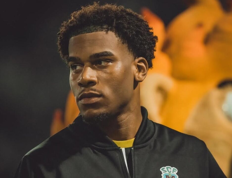 Geovanny renova com o Farense e é emprestado ao Mérida até 2028