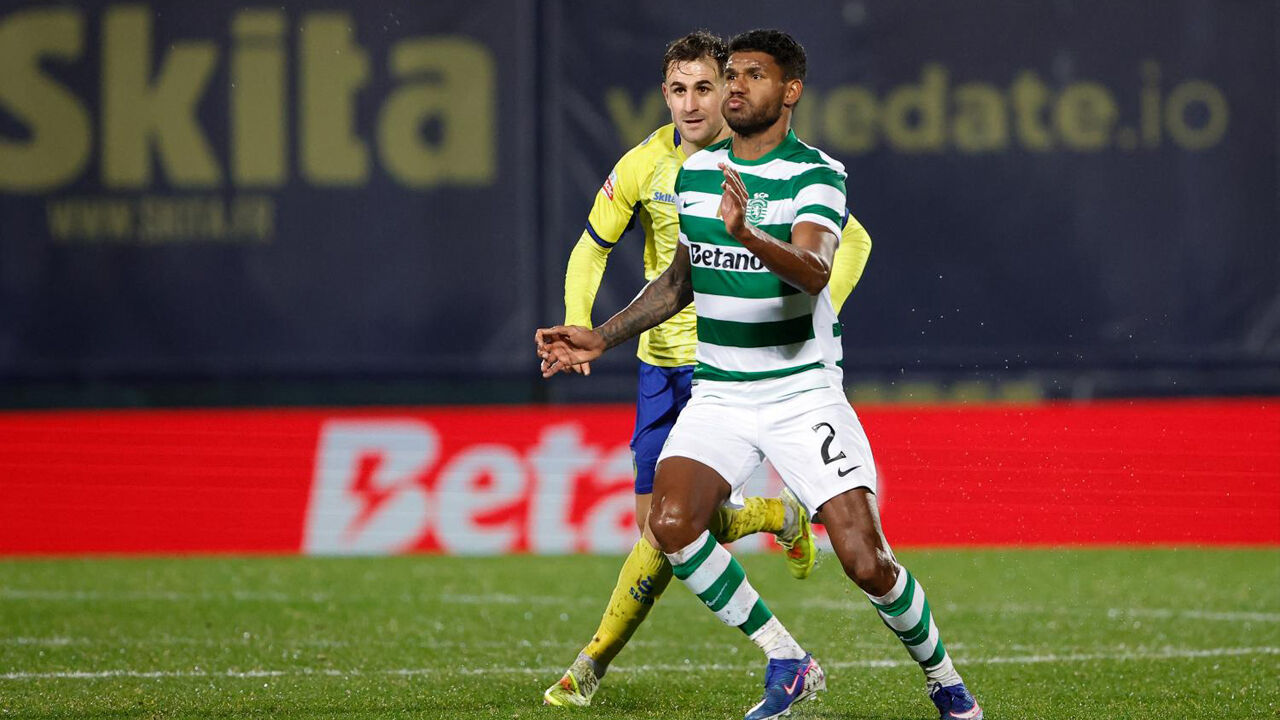 Matheus Reis em ação durante o Arouca-Sporting