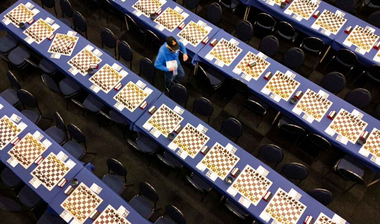 Polémica intensa abala xadrez: duelo entre gerações