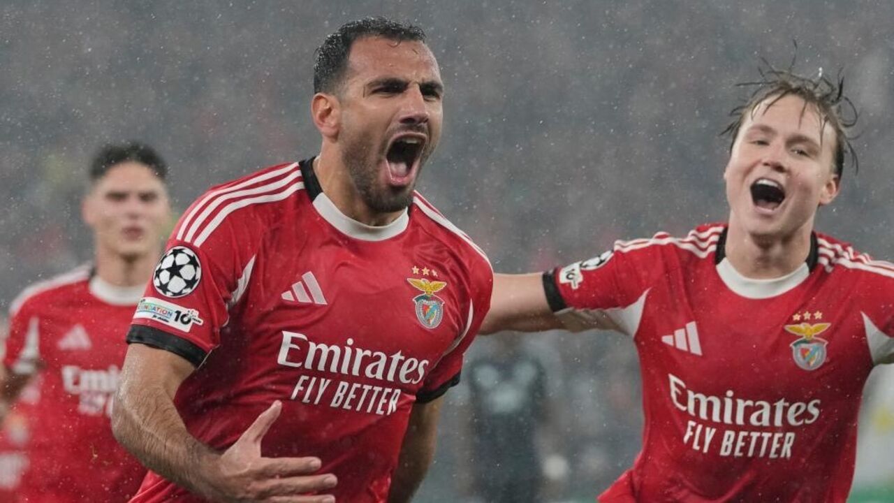 Pavlidis destaca a qualidade da equipa após golo de Trubin.
