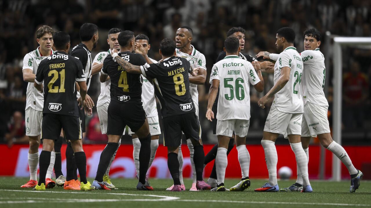 Abel Ferreira e Luís Castro com desfechos distintos no Brasileirão