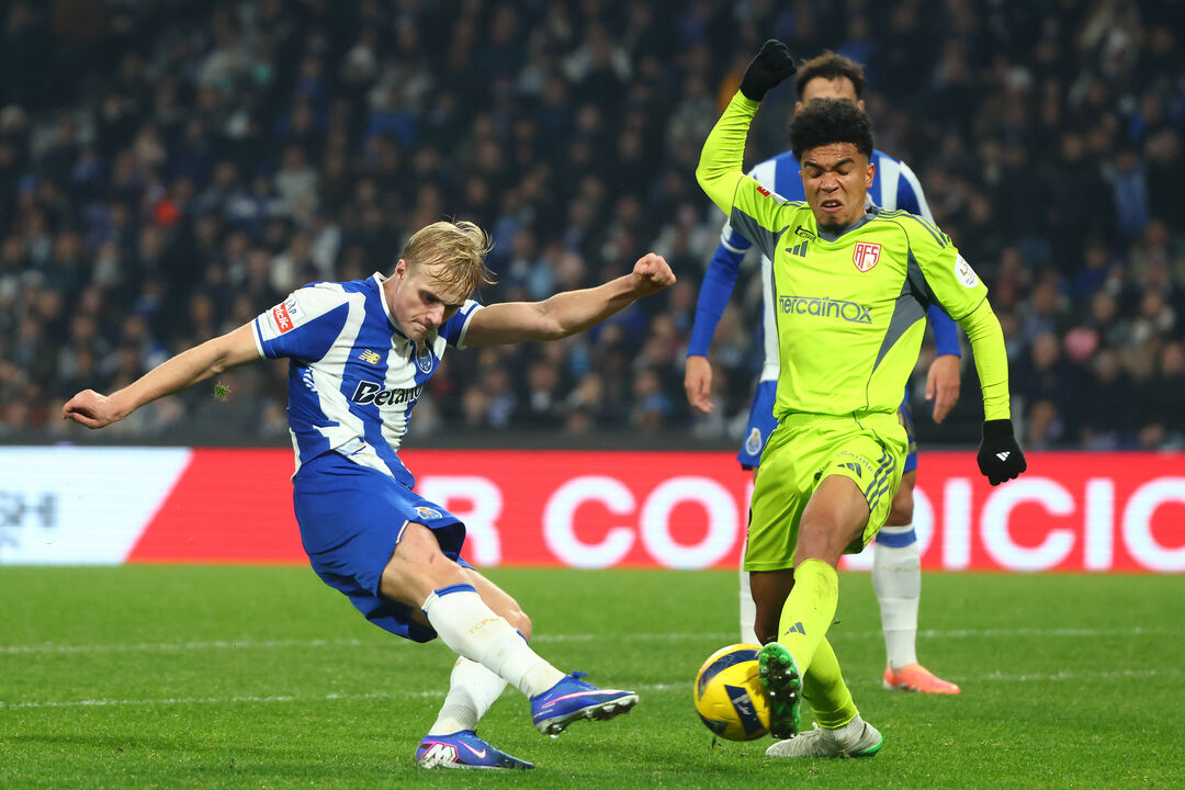 Gustavo Assunção viajou para o Chipre