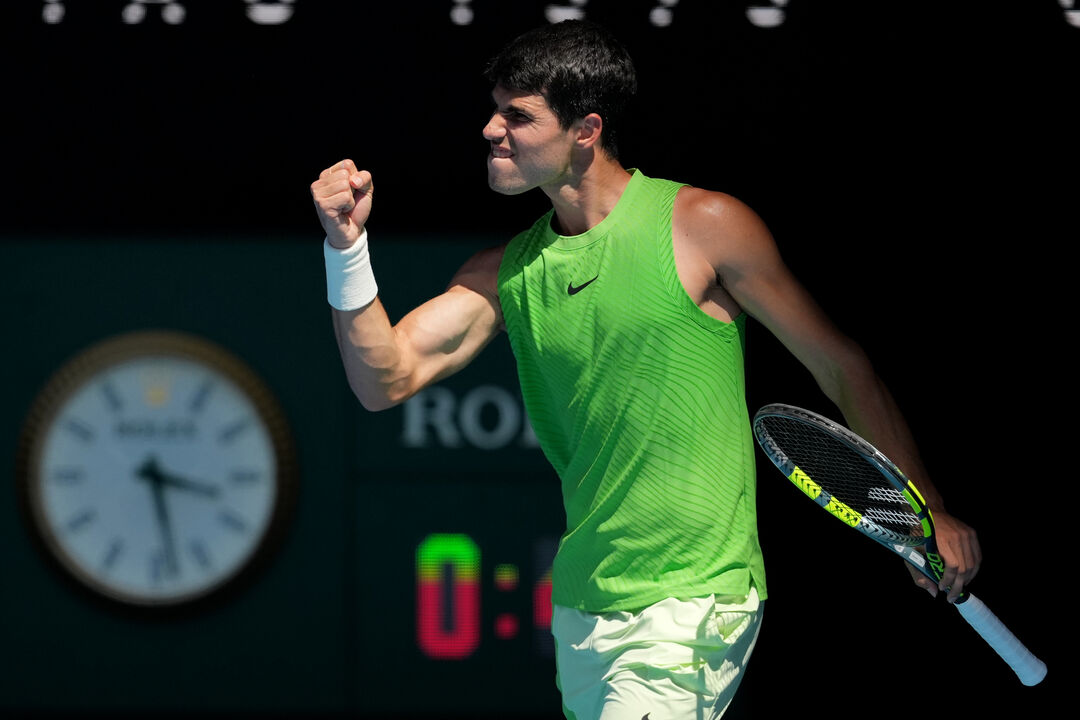 Carlos Alcaraz festeja triunfo frente a Alexander Zverev 