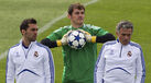 Arbeloa com Iker Casillas e José Mourinho durante os tempos de Real Madrid