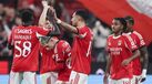 Benfica celebra goleada ao E. Amadora (4-0)