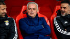José Mourinho reage no banco de suplentes do Benfica