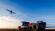 Red Bull revela novo carro com ajuda de um avião