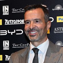 <![CDATA[ Jorge Mendes aconselha Yamal a seguir exemplo de Cristiano Ronaldo ]]>