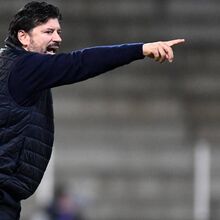 <![CDATA[ Carlos Fangueiro: «Vou deixar jogadores de fora que podiam ser titulares» ]]>