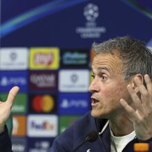 <![CDATA[ PSG oferece a Luis Enrique um contrato válido até 2030 e... um camião de dinheiro ]]>