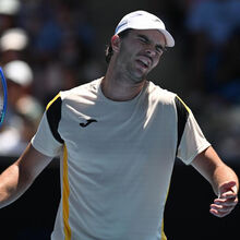 <![CDATA[ Jaime Faria desperdiça match point e é eliminado nos quartos de final do Challenger de Oeiras ]]>