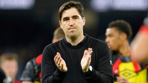 Andoni Iraola focado no Bournemouth, sem pensar no Chelsea