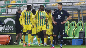 Tondela vence Arouca por 3-1 em jogo importante