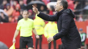 Luís Castro soma novo triunfo diante do Sevilha