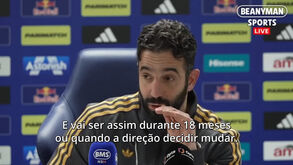 Amorim dá murro na mesa e garante que não se demite: «Se não aguentam as críticas do Neville...»