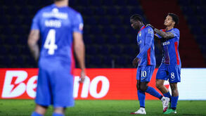 Alverca vence Famalicão por 1-0, apesar de falhar penálti na primeira parte