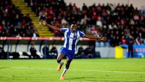 Samu marca golo pelo FC Porto contra o Santa Clara