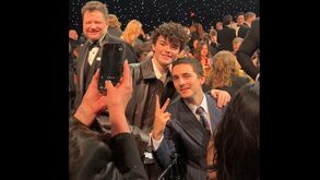 Owen Patrick Cooper e Timothée Chalamet juntos e falam sobre Diogo Jota