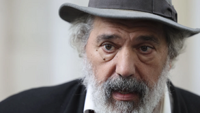 Manuel João Vieira declara património imobiliário e rendimentos