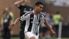 Alberto com a camisola da Juventus