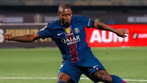 Nuno Mendes provoca defesa do Marselha: «Tenta para a próxima vez»