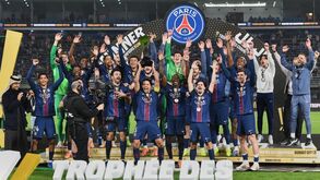 PSG festeja conquista da Supertaça