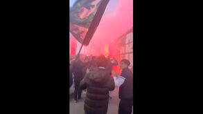 Cânticos e tochas: a loucura dos adeptos na partida do Sp. Braga para Leiria 