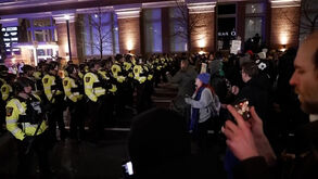 Protestos contra ação do ICE sobem de tom em Minneapolis