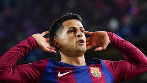 João Cancelo representou o Barcelona na temporada 2023/2024