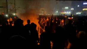 Irão ameaça EUA e Israel enquanto protestos contra o regime se intensificam 