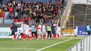 Jogadores do Marítimo festejam em Chaves