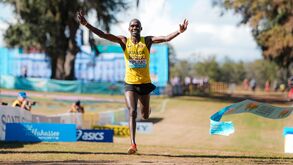 Jacob Kiplimo sagrou-se tricampeão mundial de corta-mato