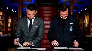 As primeiras imagens de Farioli após renovar com o FC Porto