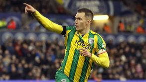 West Bromwich vence Swansea de Vítor Matos nos penáltis