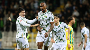 DECISIVO. Central foi à frente fazer-se 'matador' e resolver o jogo