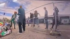 Antigo piloto brasileiro de Fórmula 1 detido nos Estados Unidos após agredir homem com pontapé e soco