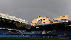 Stamford Bridge recebe o Chelsea-Arsenal, das meias-finais da Taça da Liga