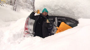 Tempestade traz queda intensa de neve ao Extremo Oriente da Rússia 