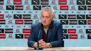 Mourinho sobre a lesão de Ríos: «Acho que ainda nos vai ajudar esta época»