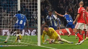 FC Porto mostra outro ângulo do golo de Bednarek que valeu a vitória frente ao Benfica