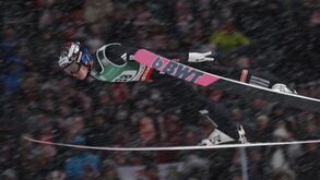  Marius Lindvik é um dos esquidores no centro da polémica