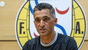 Custódio Castro, treinador do Alverca, durante a conferência