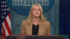 «Está a fingir que é jornalista, mas é ativista de esquerda»: porta-voz da Casa Branca ataca repórter