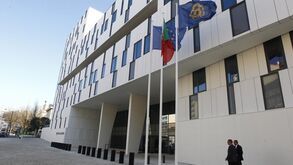 Judiciária explica que os indivíduos desenvolviam "a sua atividade numa clínica de fisioterapia, num solário, num ginásio e ainda em estabelecimentos que gerem e/ou frequentam"