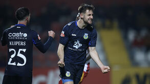 Barbero festeja golo contra o AVS SAD