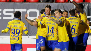 Jogadores do Estoril a celebrar 