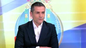 «Há uma semana que se procura desesperadamente um penálti cometido pelos jogadores do FC Porto»