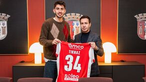 Demir Tiknaz assina com o Sp. Braga até 2030